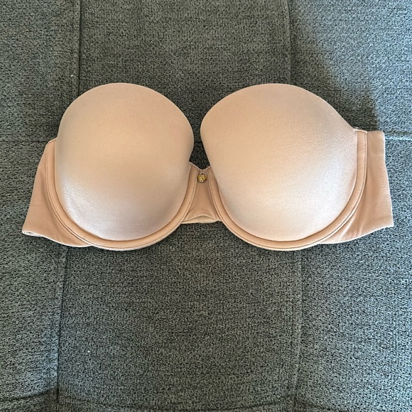 VS Bra - Picture 1 of 3